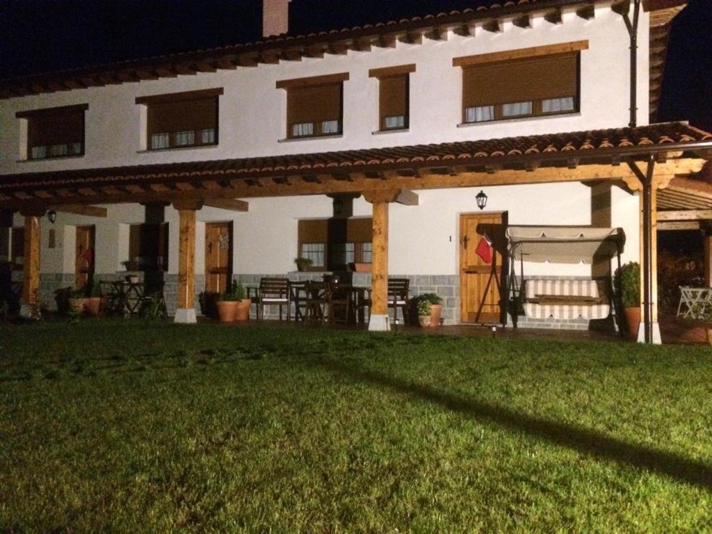 La Llastra De Garana リャネス エクステリア 写真